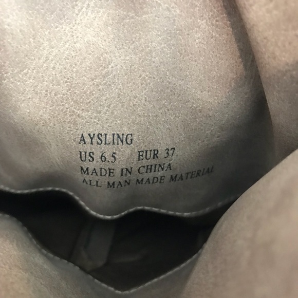 Over the knee boots - Picture 5 of 5